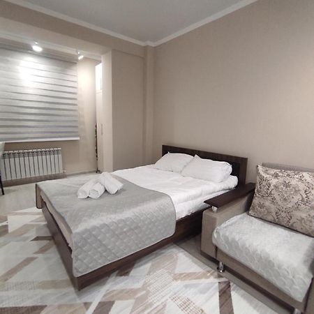 Appartement Уютная Квартира-Студия Жк Lotus Terrace à Almaty Extérieur photo